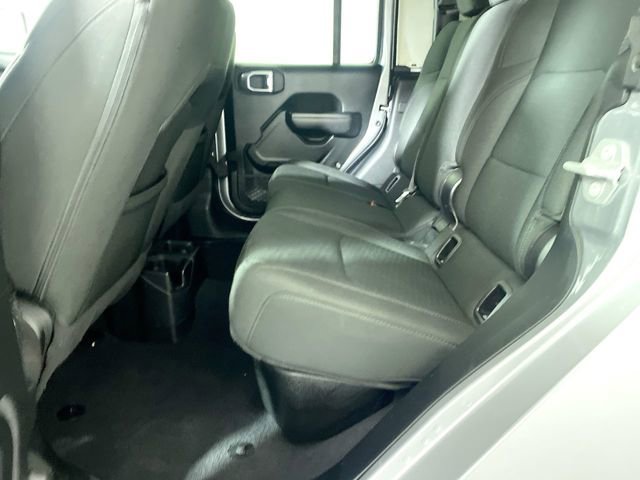 Used 2021 Jeep Gladiator Willys image 22