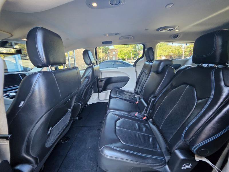 Used 2021 Chrysler Pacifica Touring-L FWD image 73