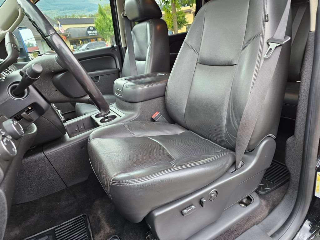 Used 2012 Chevrolet Silverado 3500 LTZ w/ LTZ Plus Package AWD/4WD image 25