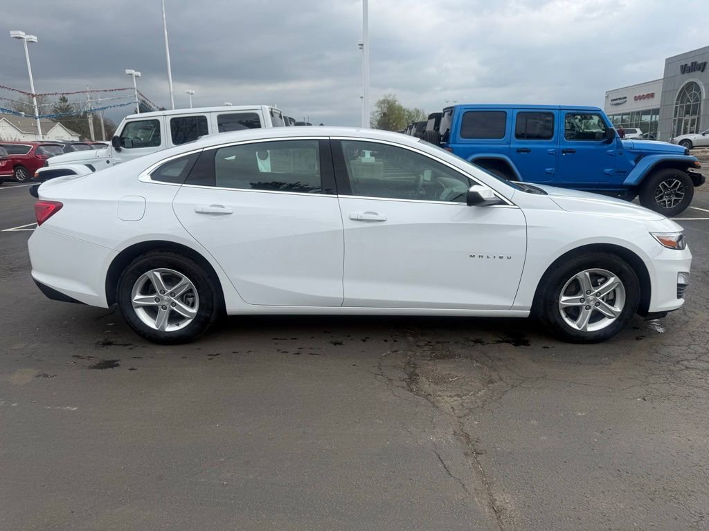 Used 2024 Chevrolet Malibu LS image 2