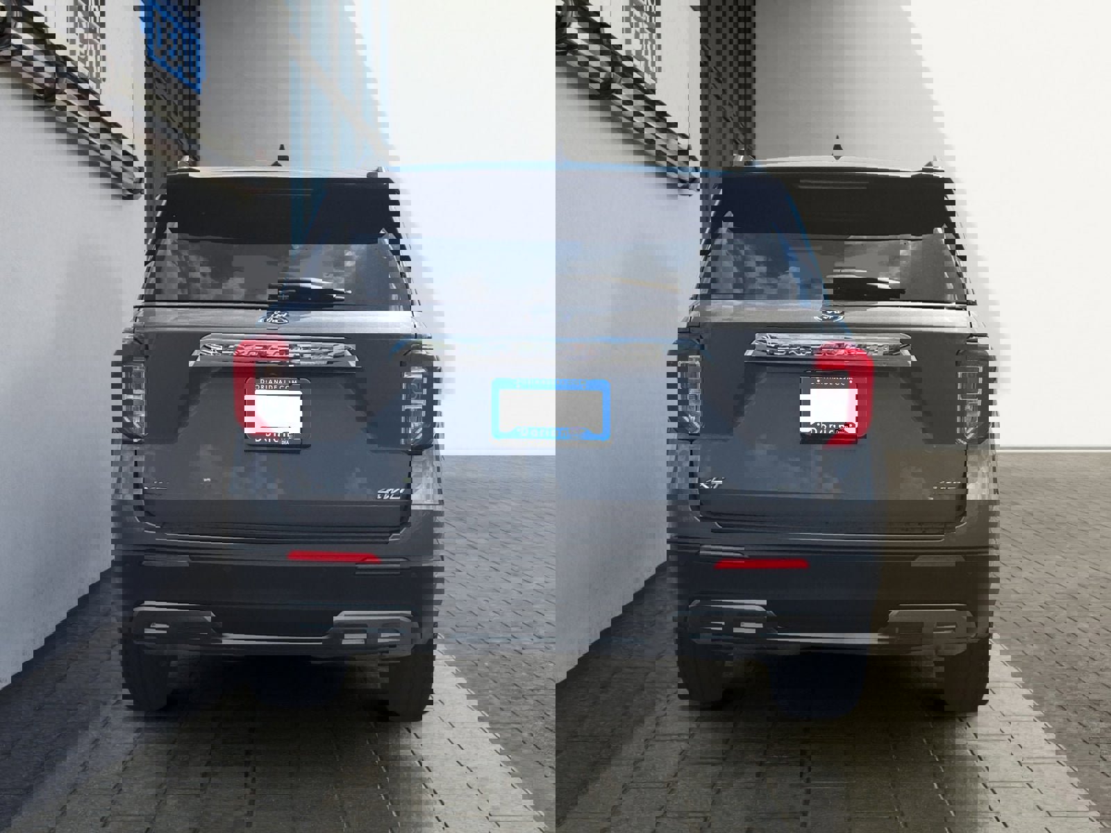 Certified 2022 Ford Explorer XLT w/ Equipment Group 202A image 4