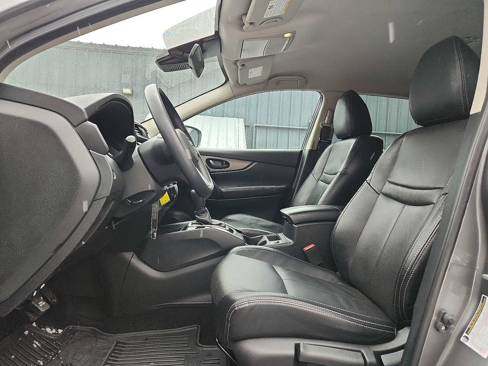 Used 2022 Nissan Rogue Sport S image 13