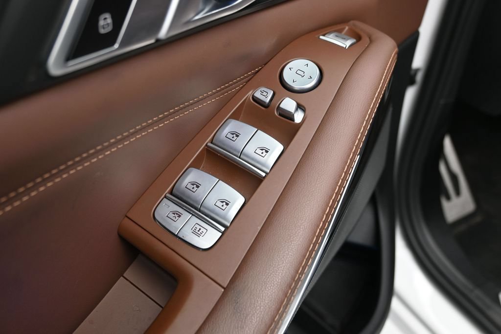 Used 2023 BMW X7 M60i w/ Executive Package AWD/4WD image 9