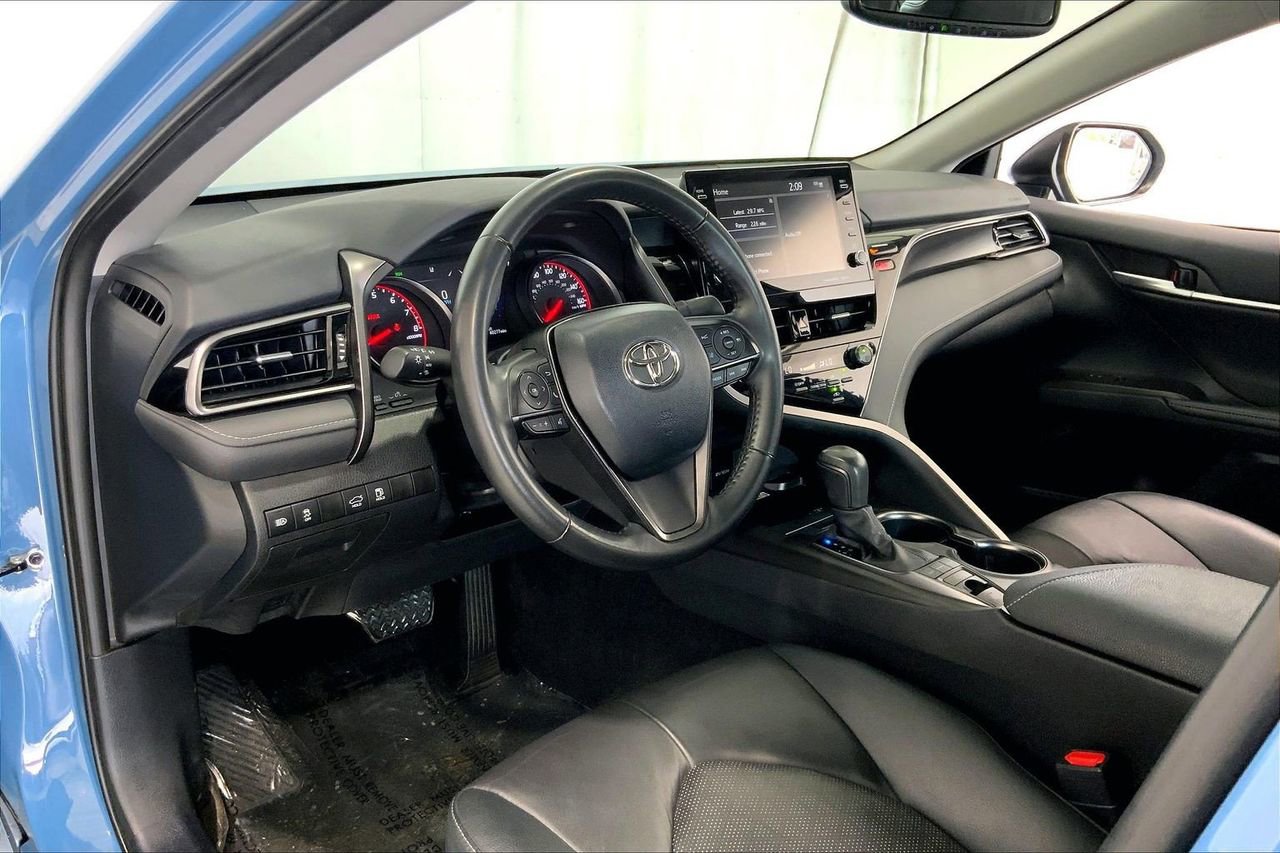 Used 2024 Toyota Camry XSE FWD image 14