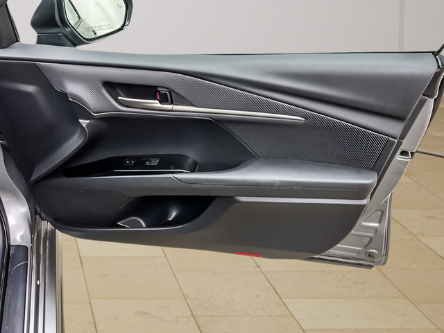 Certified 2025 Toyota Camry SE FWD image 19