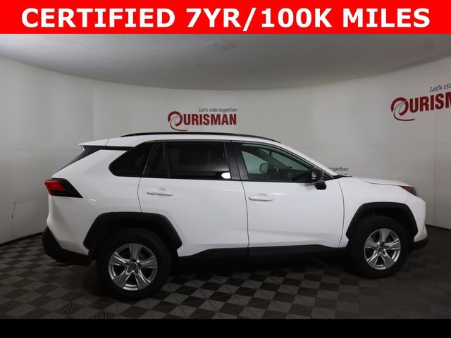 Used 2021 Toyota RAV4 LE image 11