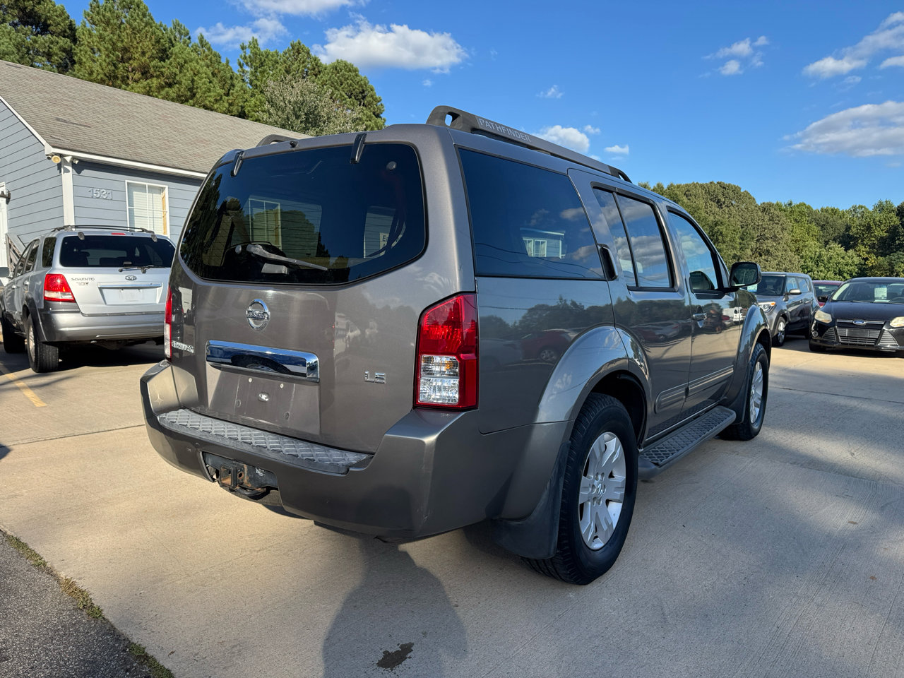 Used 2006 Nissan Pathfinder LE image 6