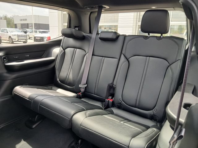 New 2026 Jeep Grand Wagoneer Limited AWD/4WD image 18