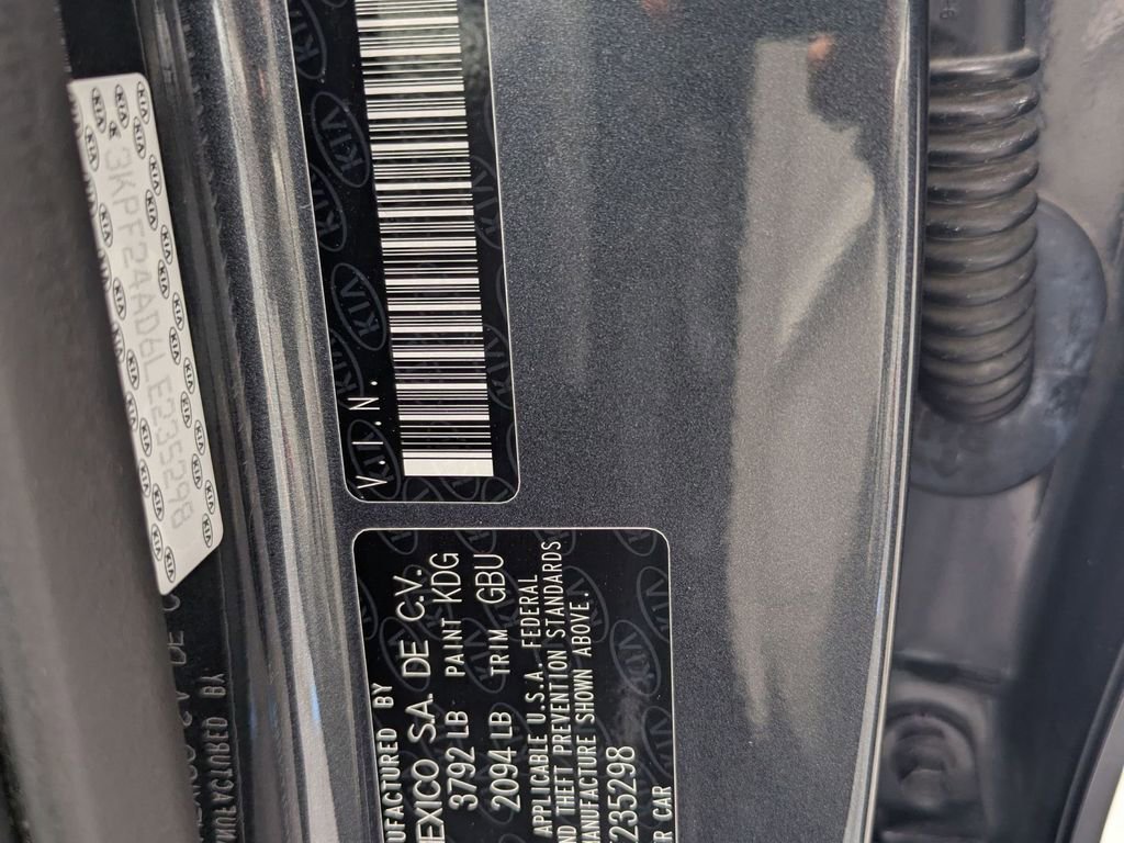 Used 2020 Kia Forte LXS FWD image 38