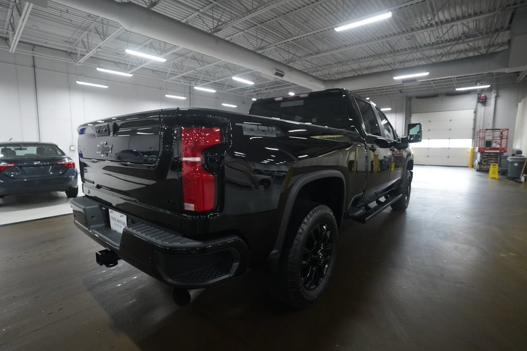 Used 2025 Chevrolet Silverado 2500 LT w/ Trail Boss Package AWD/4WD image 13
