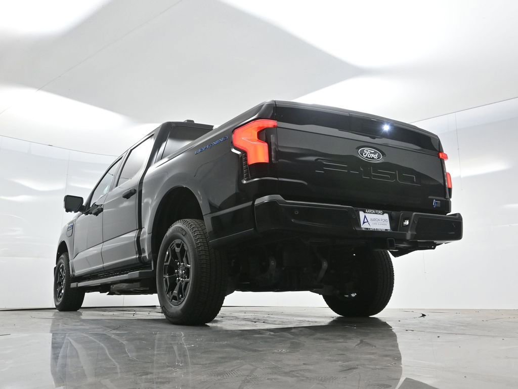 Used 2025 Ford F150 Lightning XLT image 53