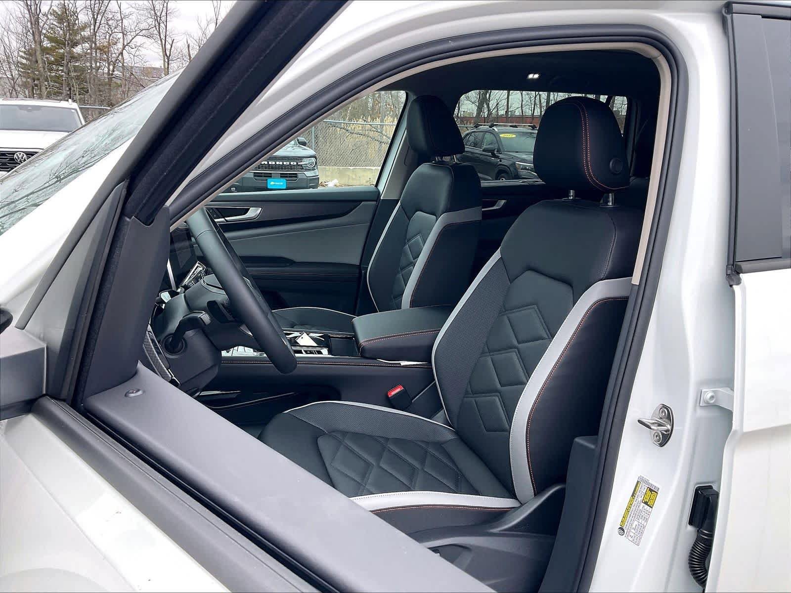 New 2026 Volkswagen Atlas SEL Premium R-Line AWD/4WD image 11