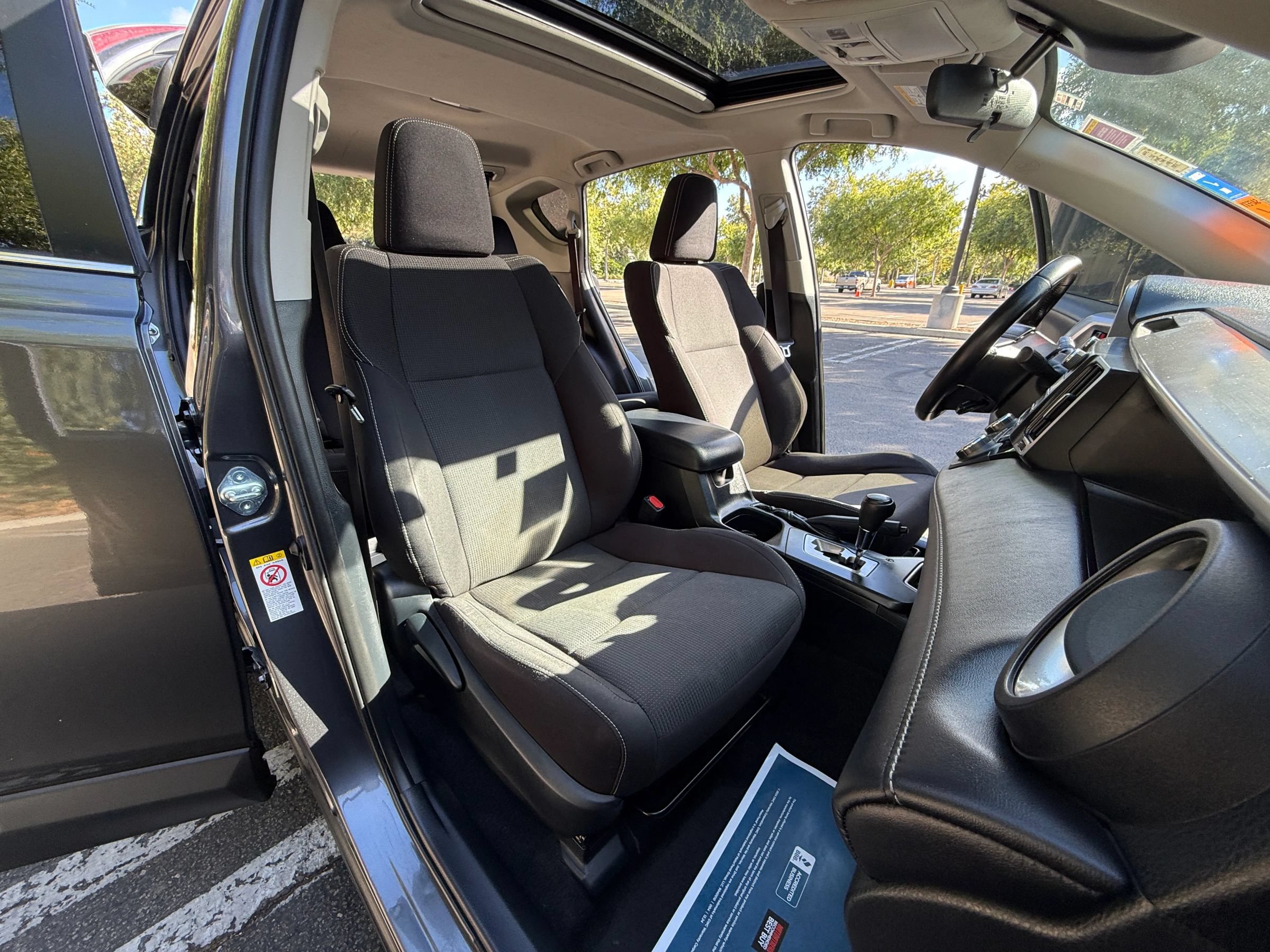 Used 2017 Toyota RAV4 XLE w/ Carpet Mat Package FWD image 20