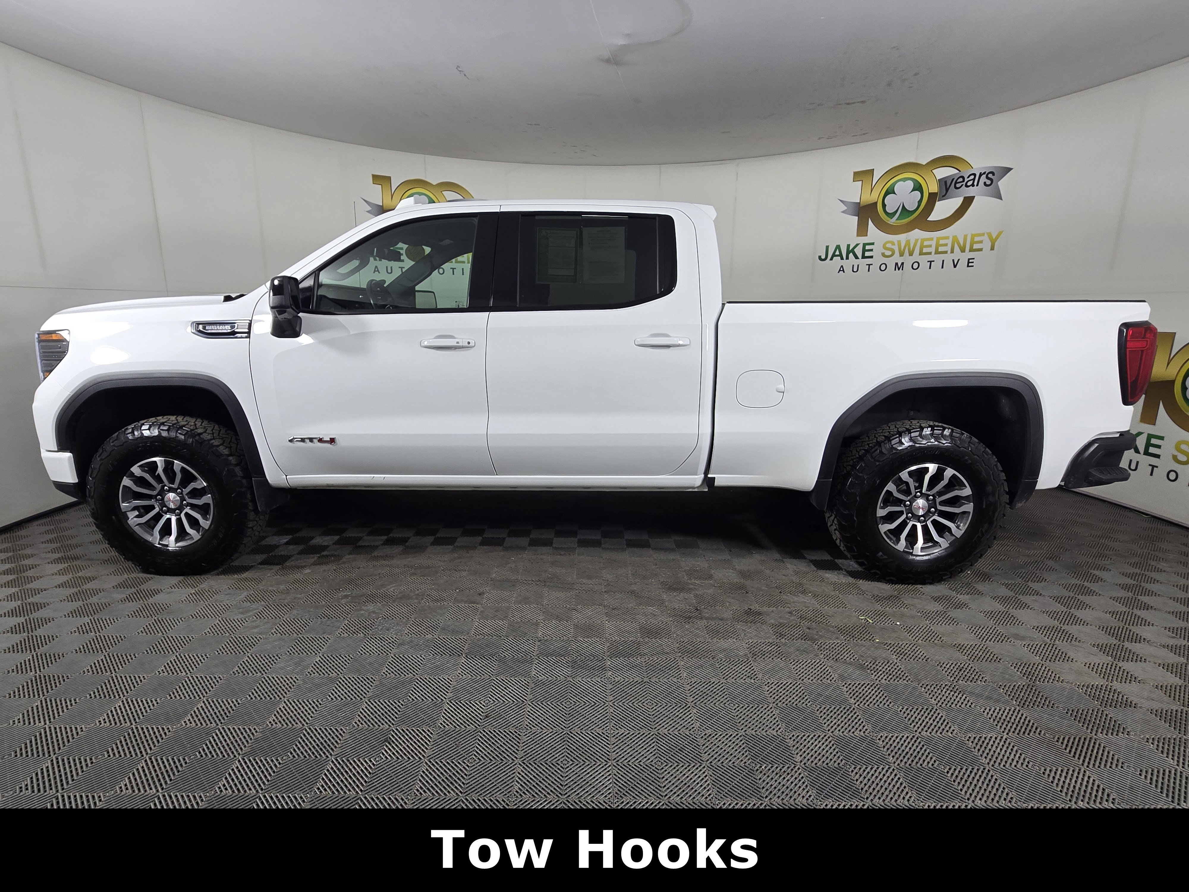 Certified 2022 GMC Sierra 1500 AT4 AWD/4WD image 4