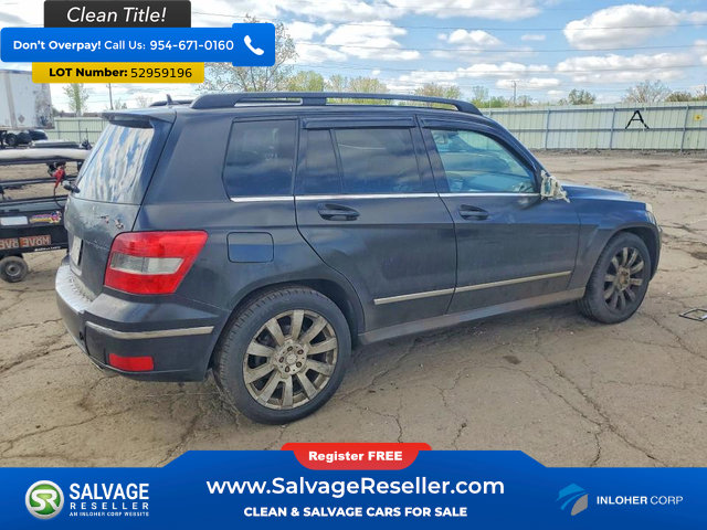 Used 2011 Mercedes-Benz GLK 350 4MATIC image 4