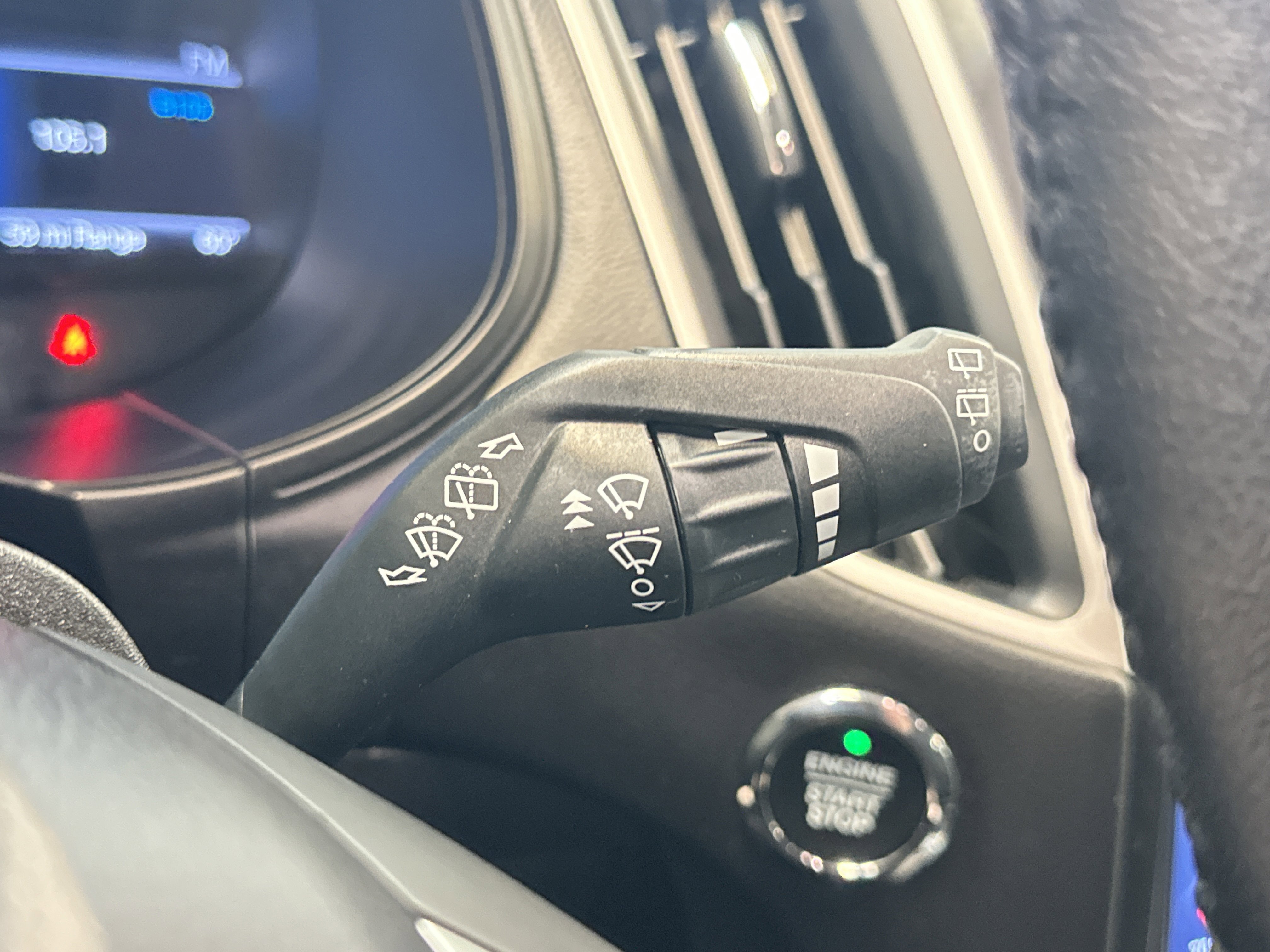 Used 2023 Ford Edge SEL w/ Convenience Package image 36