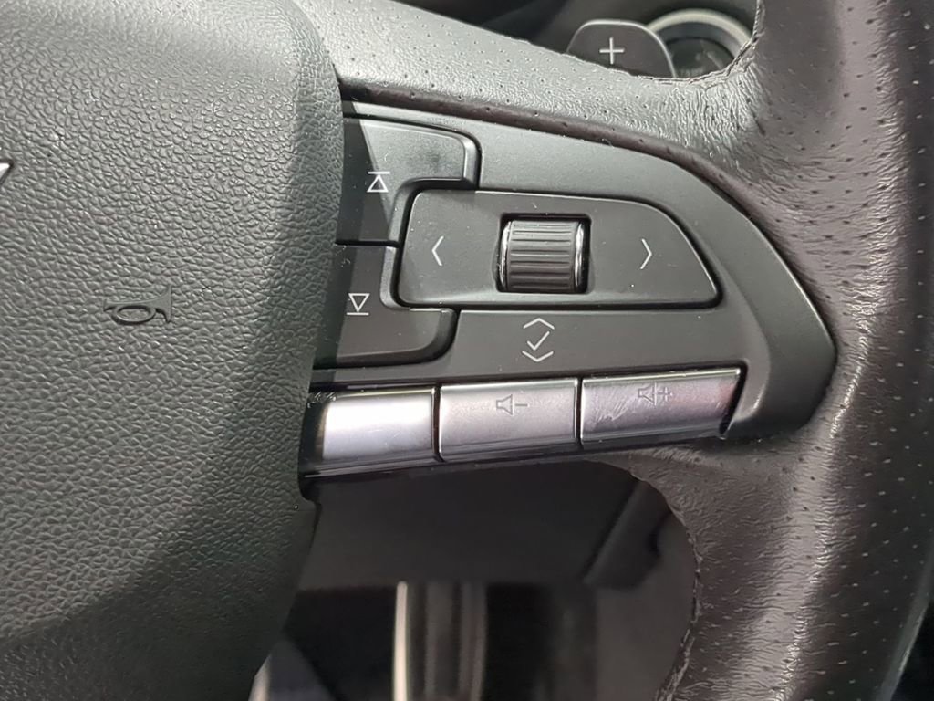 Used 2023 Cadillac XT4 Sport w/ LPO, Onyx Lite Package image 31