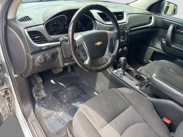 Used 2016 Chevrolet Traverse LT w/ Style and Technology Package FWD image 12