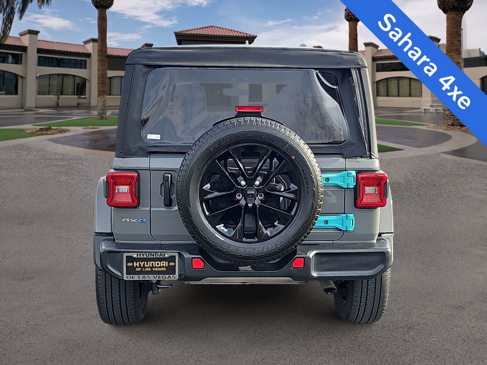 Used 2021 Jeep Wrangler Unlimited Sahara AWD/4WD image 7