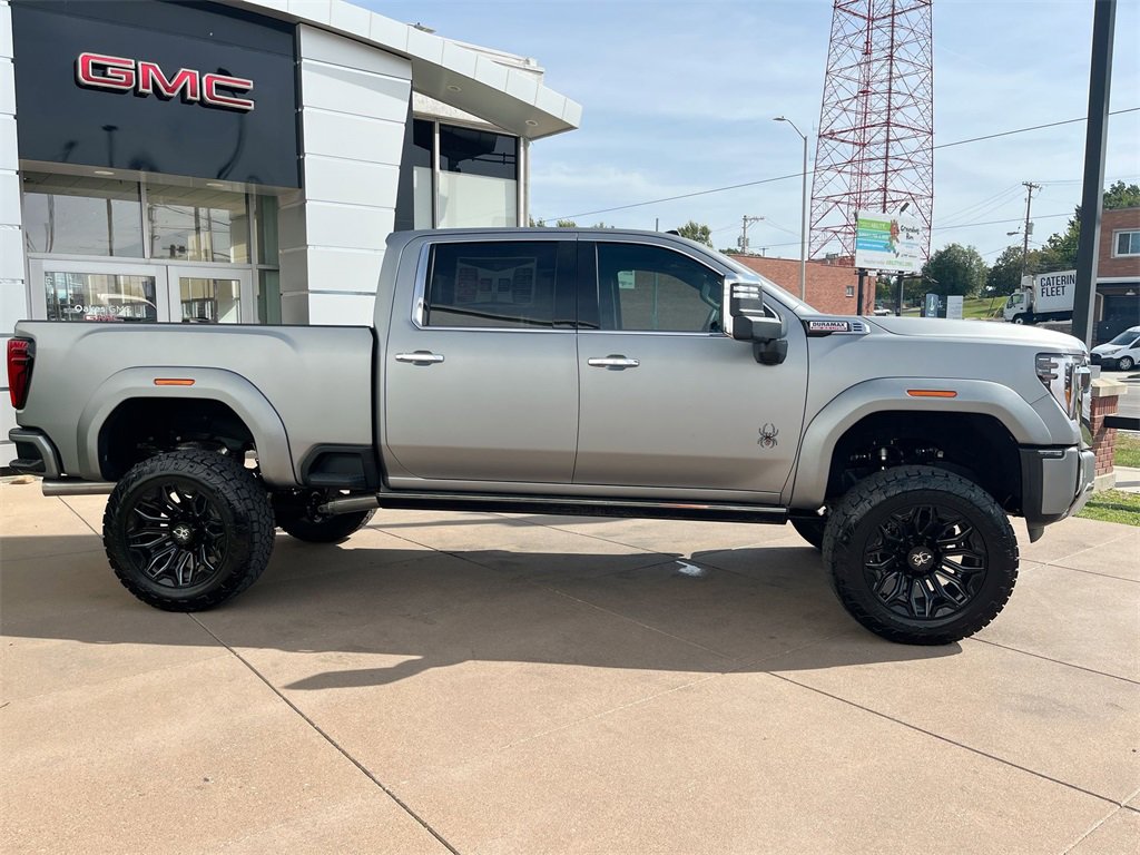 New 2025 GMC Sierra 2500 Denali w/ Denali Reserve Package image 7