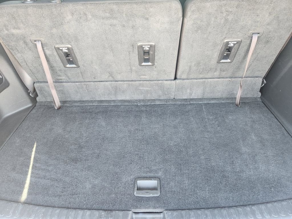 Used 2025 GMC Acadia Elevation FWD image 32