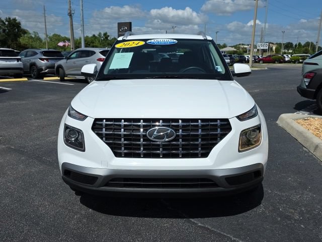 Certified 2024 Hyundai Venue SEL FWD image 17
