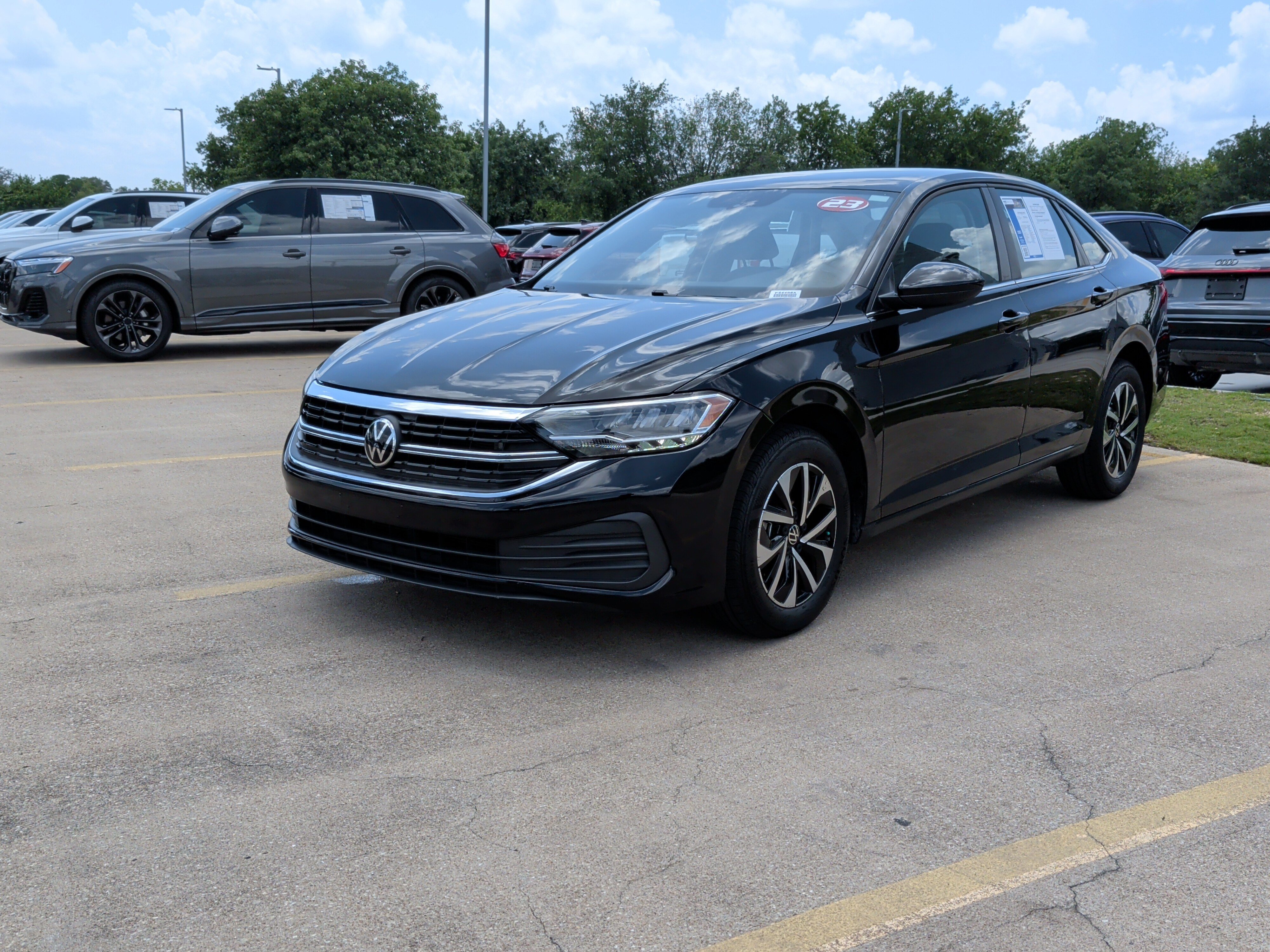 Used 2023 Volkswagen Jetta S FWD image 5