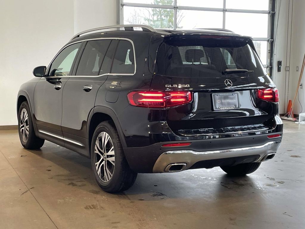 Used 2024 Mercedes-Benz GLB 250 4MATIC image 6