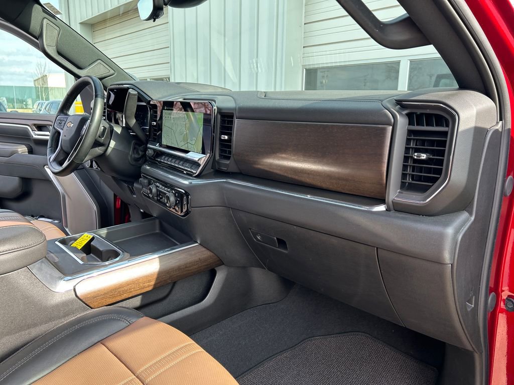 Certified 2025 Chevrolet Silverado 2500 High Country w/ Technology Package image 40