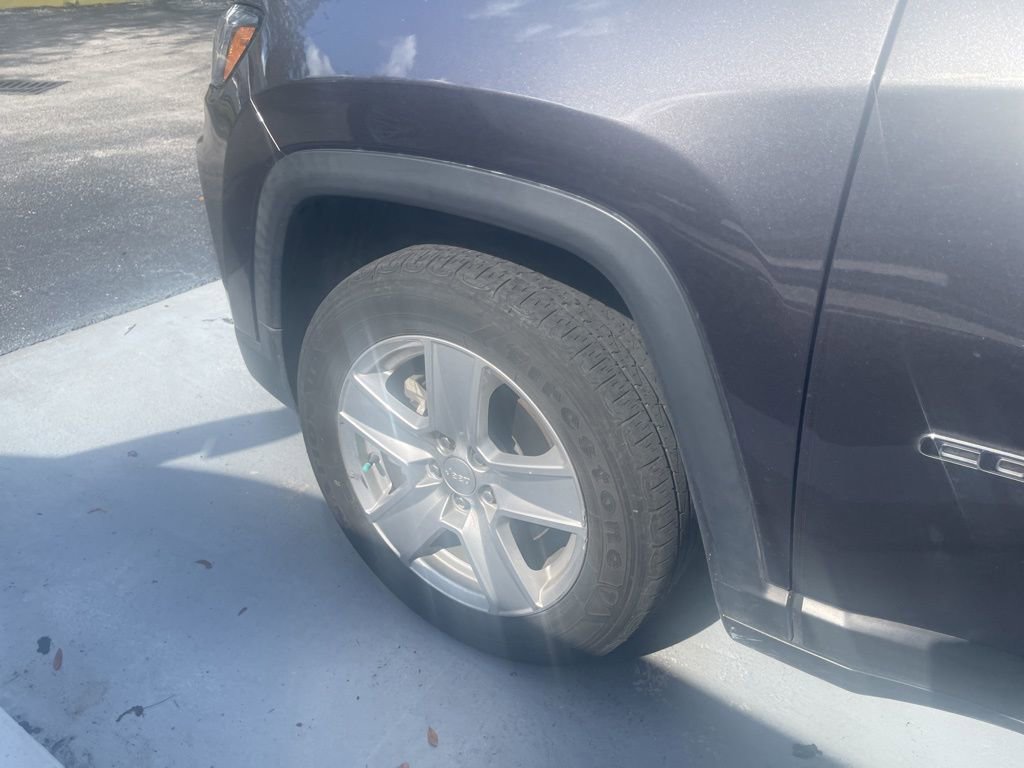 Used 2022 Jeep Compass Latitude image 8