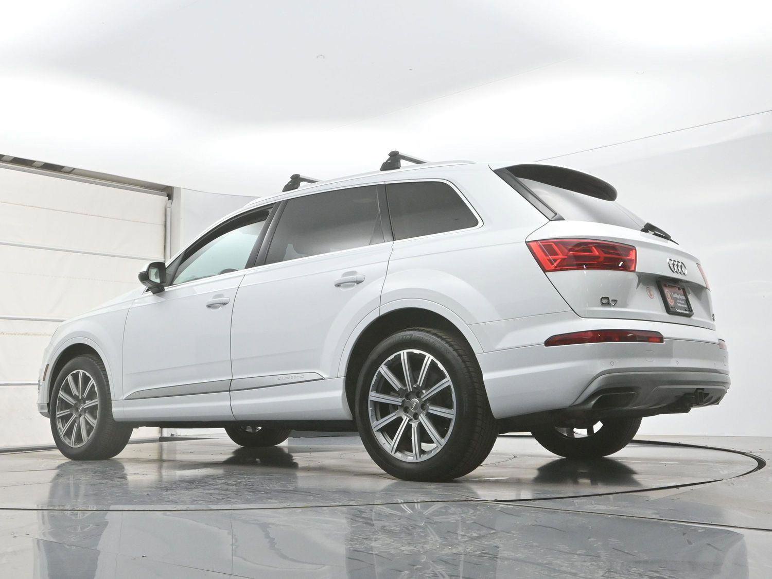 Used 2018 Audi Q7 3.0T Prestige AWD/4WD image 34