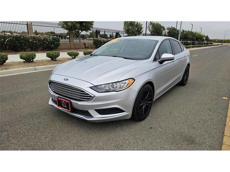 Used 2018 Ford Fusion SE image 3