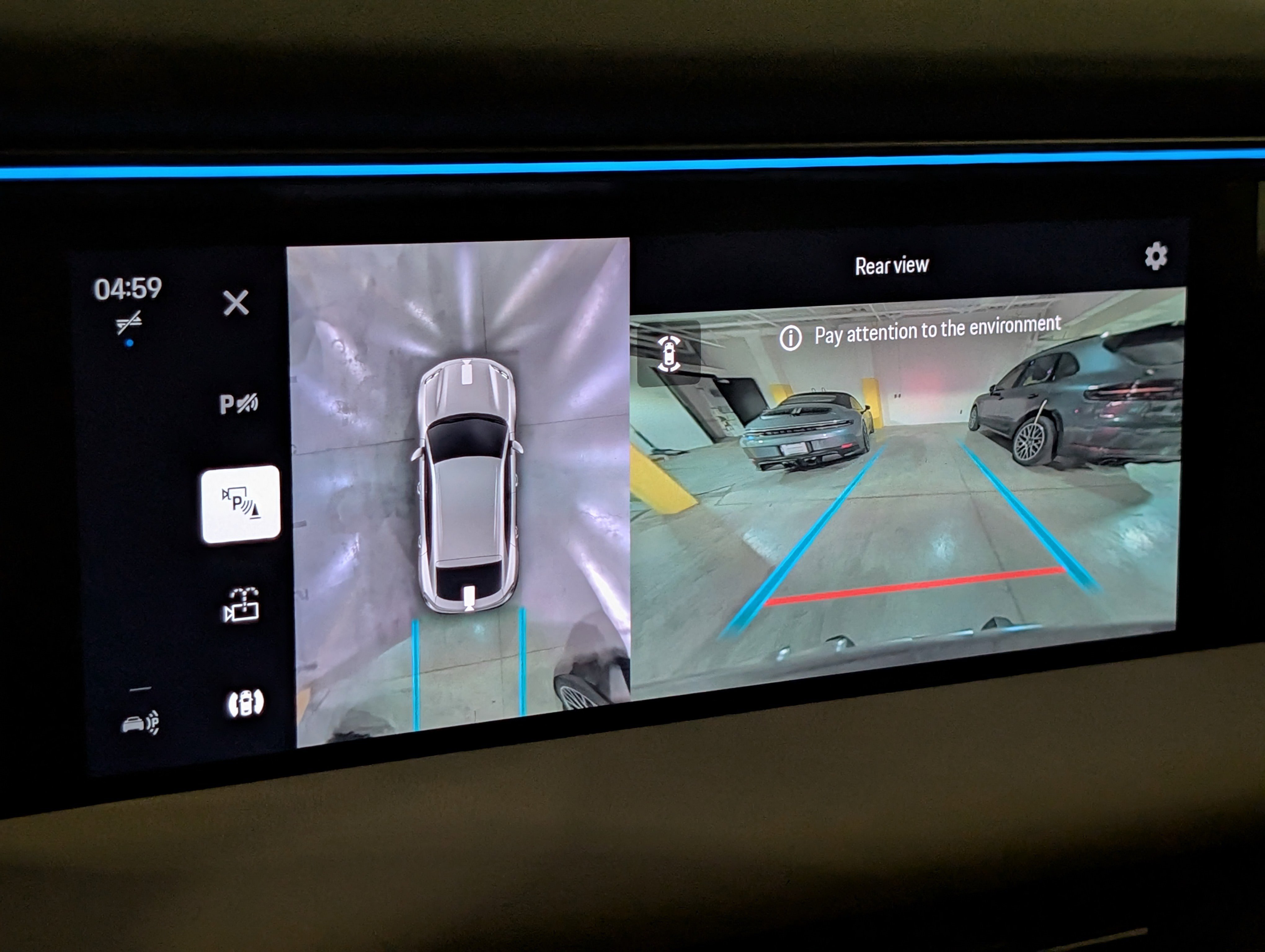 Certified 2025 Porsche Macan Electric image 36