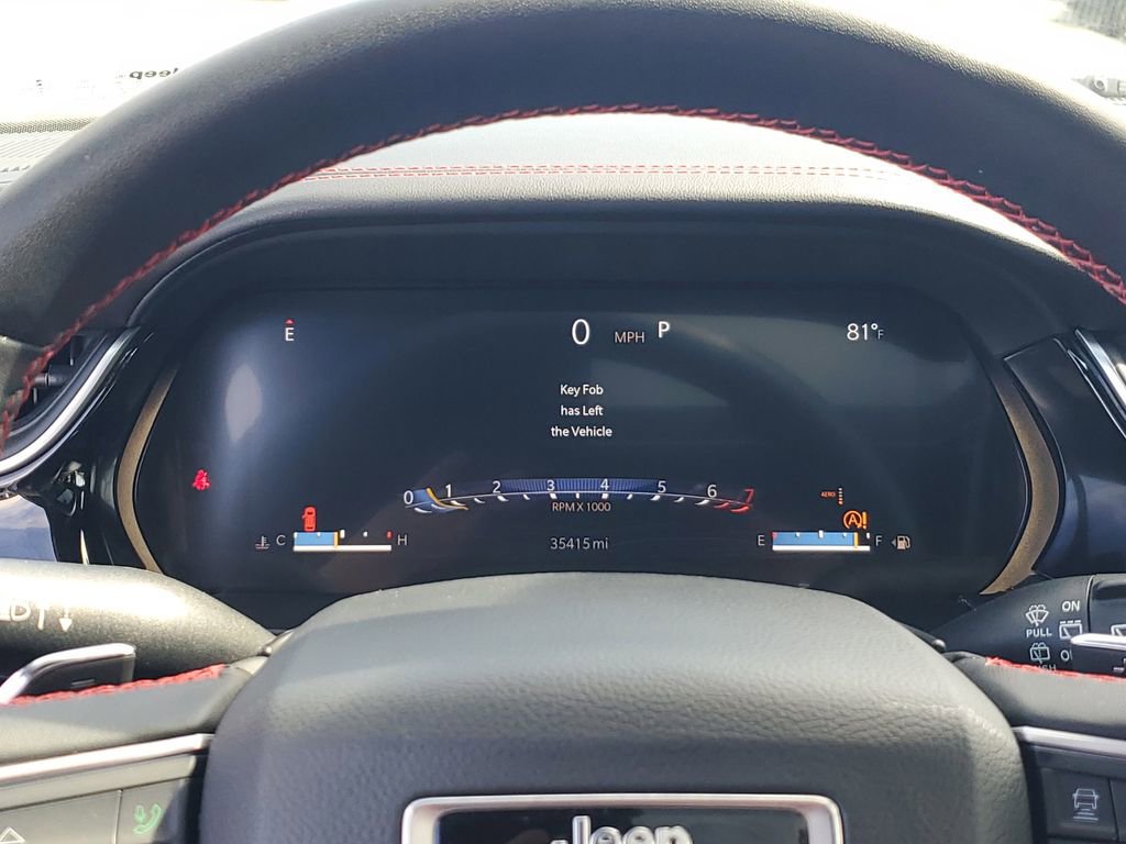 Used 2022 Jeep Grand Cherokee Trailhawk w/ Luxury Tech Group III image 27