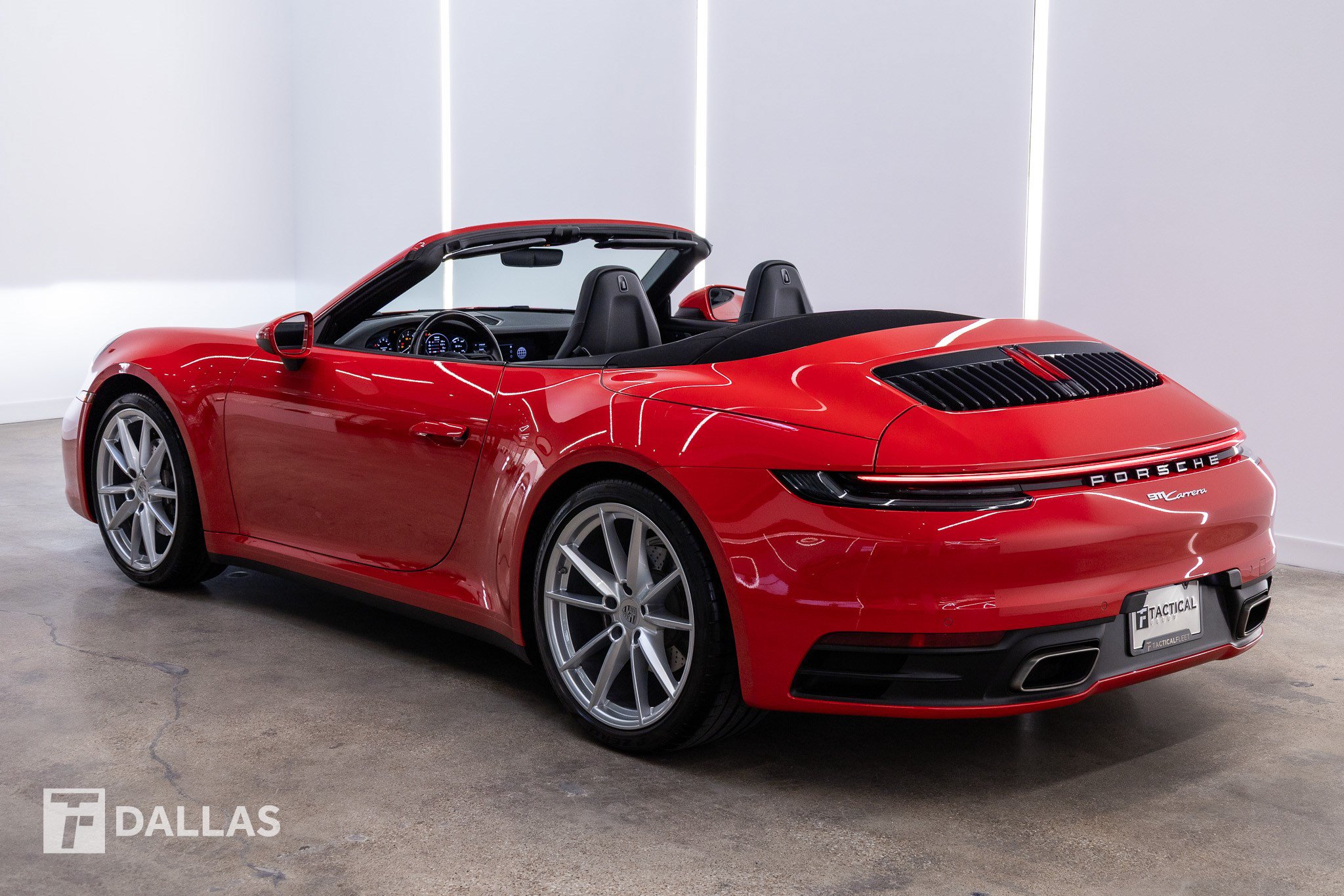 Used 2022 Porsche 911 Carrera RWD image 6