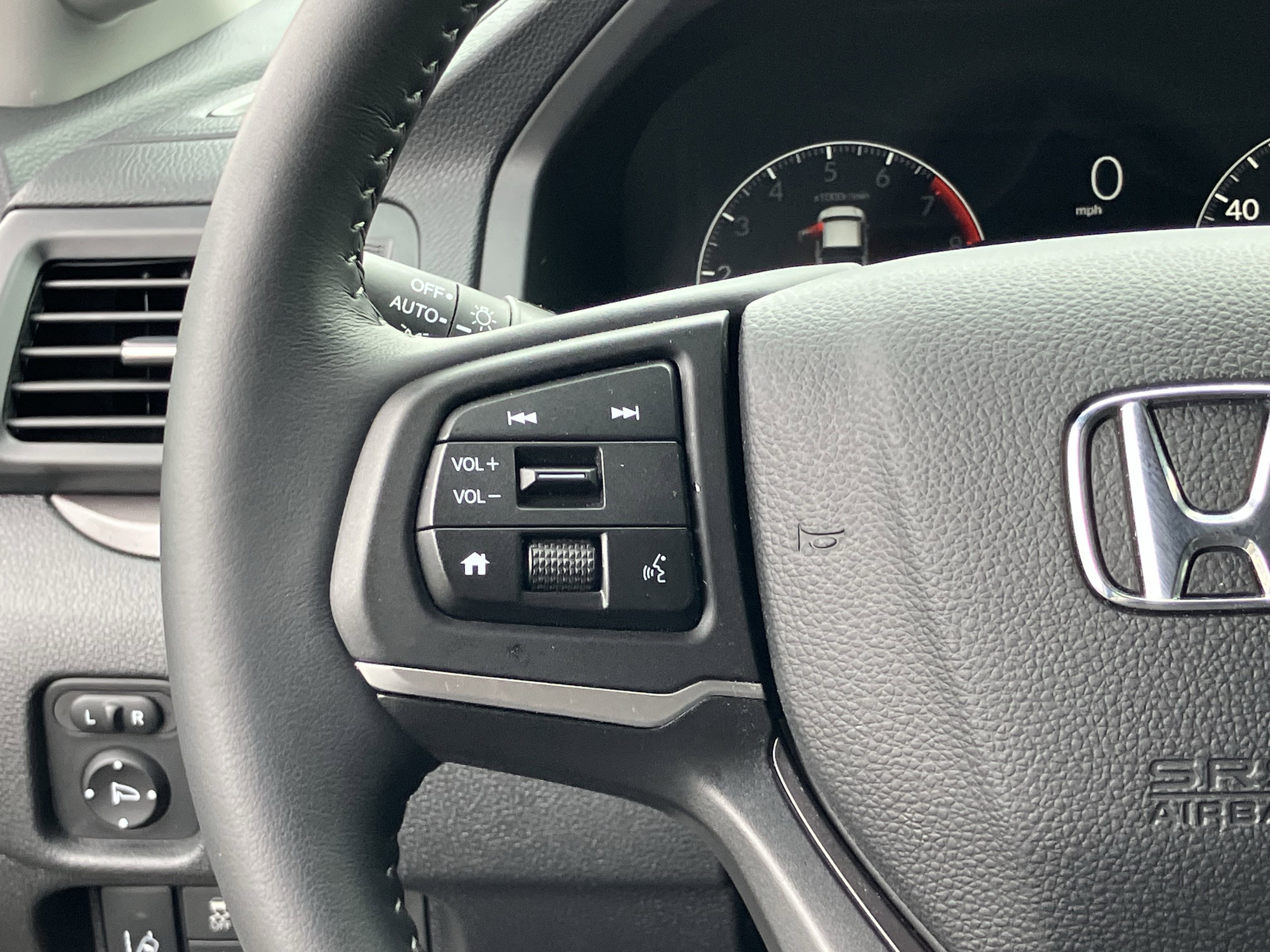 Used 2025 Honda Ridgeline Sport+ image 21