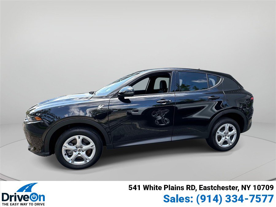 Used 2023 Dodge Hornet GT w/ Cold Weather Group AWD/4WD image 2