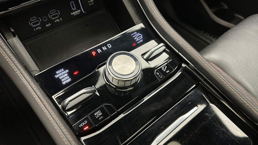Used 2023 Jeep Grand Cherokee L Summit AWD/4WD image 27