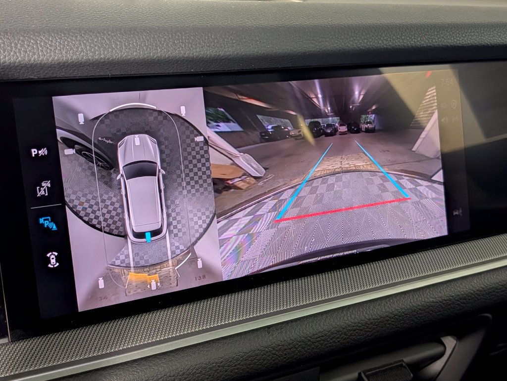 New 2026 Porsche Cayenne E-Hybrid AWD/4WD image 32