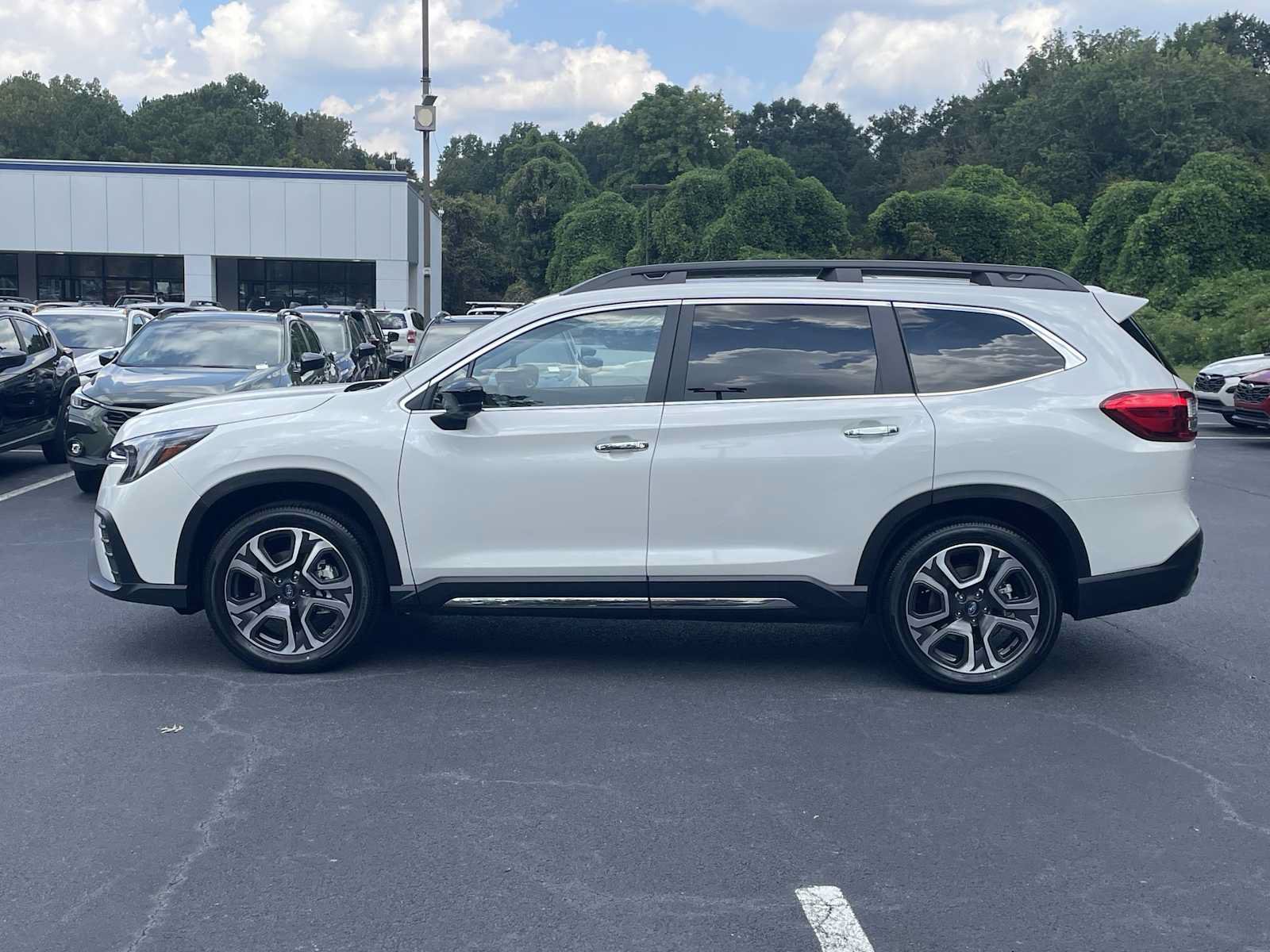 New 2026 Subaru Ascent Touring w/ Popular Package #2 AWD/4WD image 2