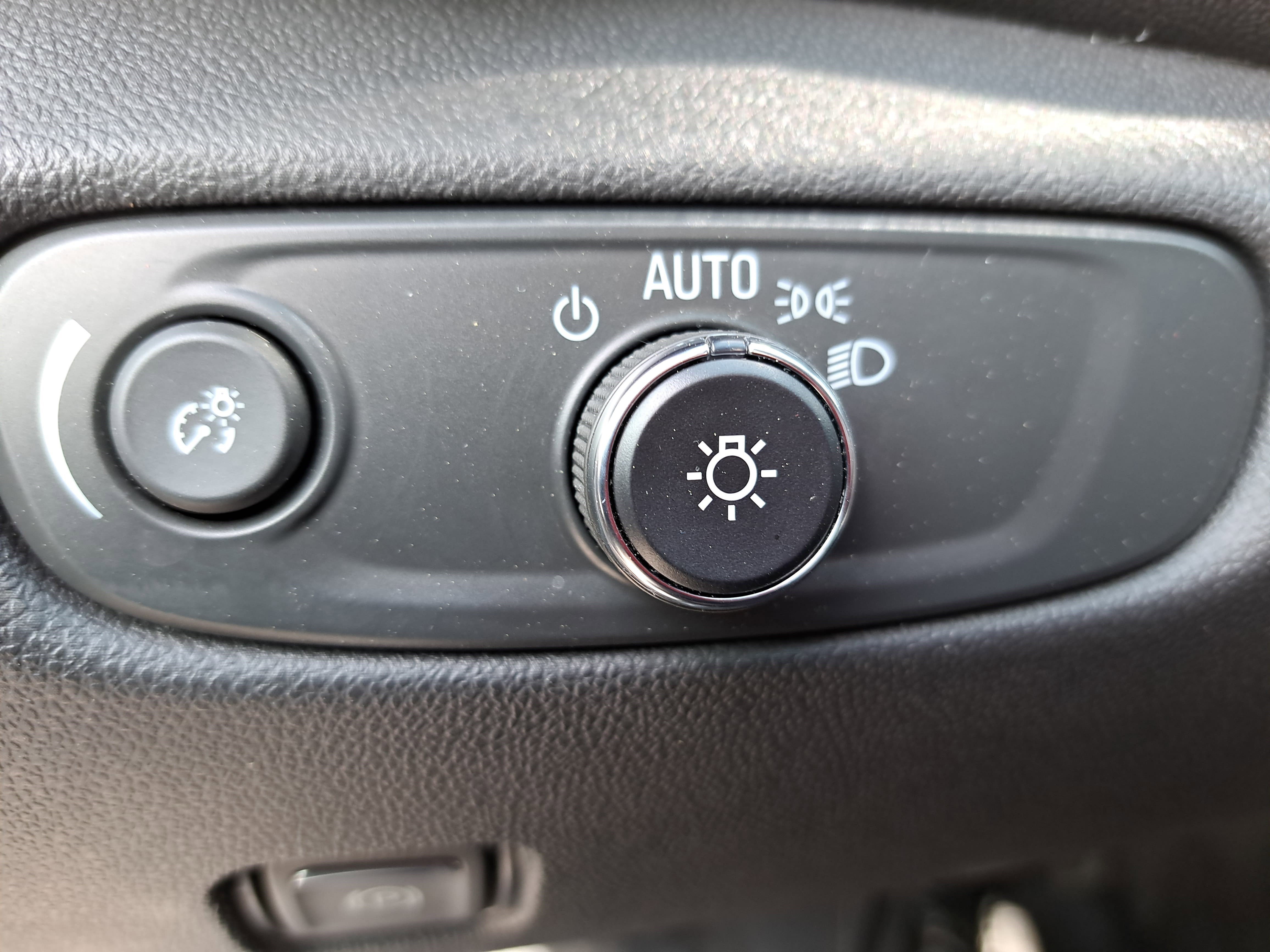 Used 2023 Chevrolet Blazer RS w/ Enhanced Convenience Package image 24