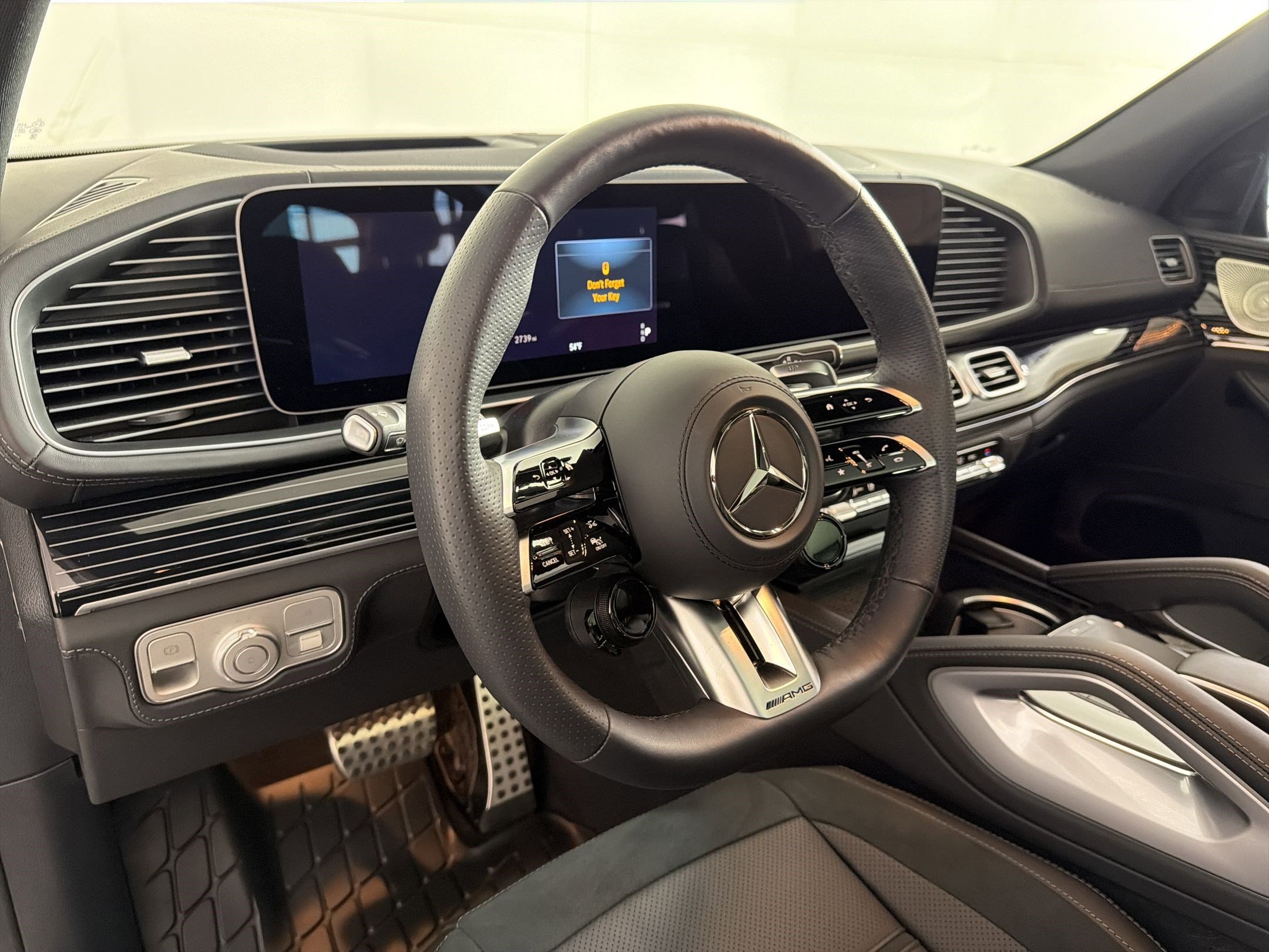 Certified 2025 Mercedes-Benz GLE 53 AMG 4MATIC image 4