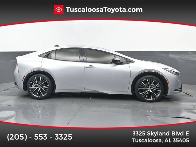 Used 2023 Toyota Prius XLE FWD image 1