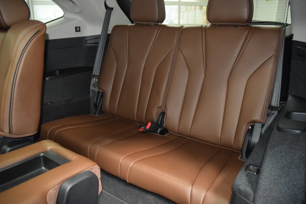 Used 2024 Acura MDX SH-AWD w/ Advance Package image 44