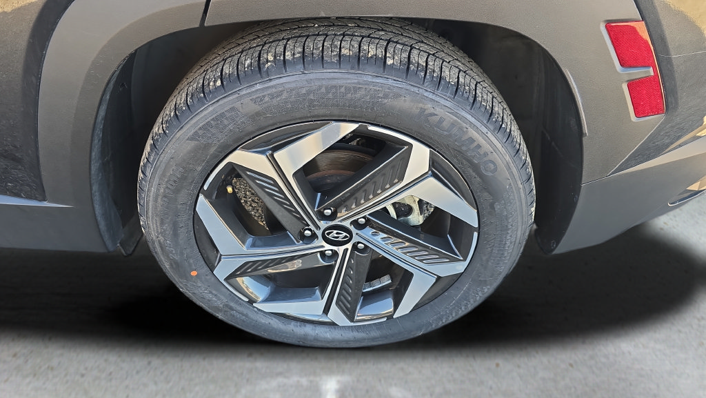 Certified 2024 Hyundai Tucson SEL w/ Convenience Package FWD image 29