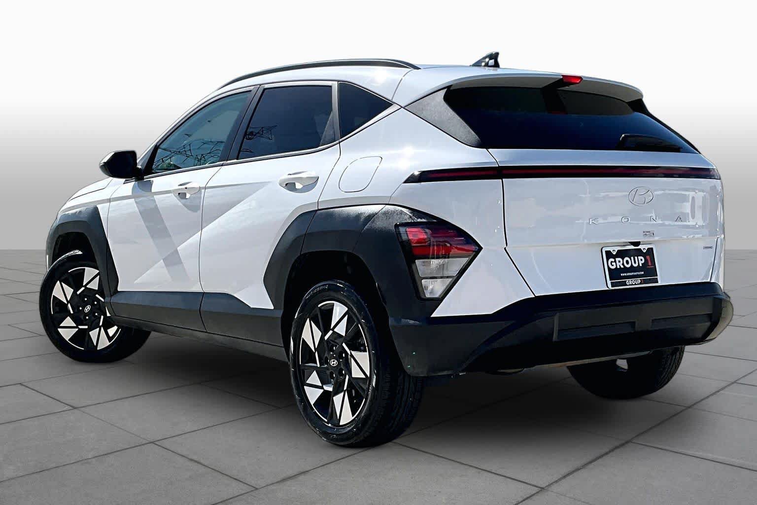 Certified 2025 Hyundai Kona SEL AWD/4WD image 12