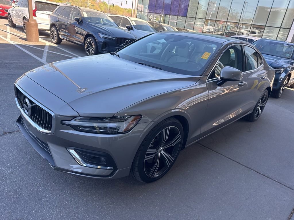 Used 2021 Volvo S60 T5 Inscription image 4