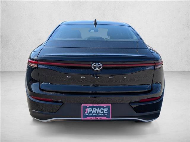 Used 2023 Toyota Crown XLE image 7