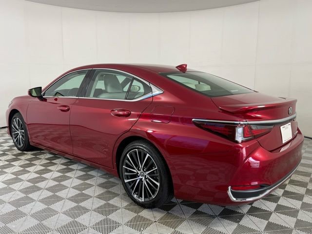 Certified 2025 Lexus ES 300h 300h w/ Premium Package image 4