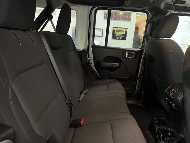Used 2019 Jeep Wrangler Unlimited Sport S AWD/4WD image 28